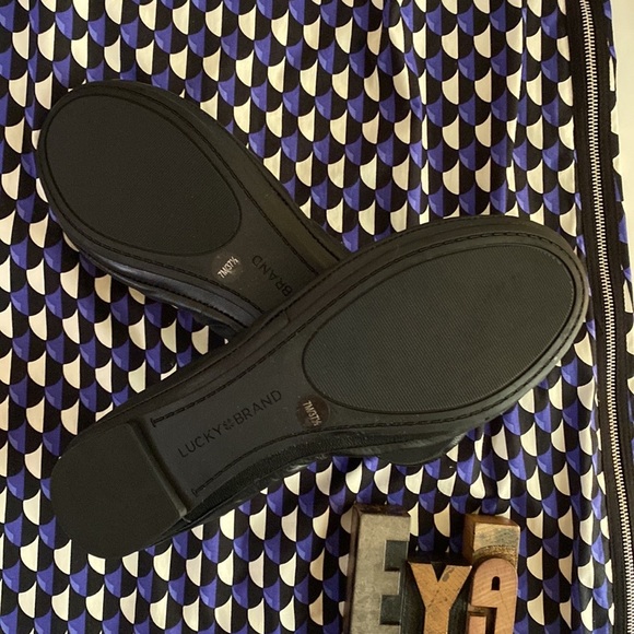🍀LUCKY BRAND ‘Erin’ Leather Ballet Flats in Black - Picture 2 of 8